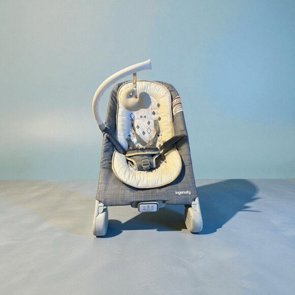 Ingenuity Happy Belly Rock-to-Bounce Massage Seat - Picture 1 of 6